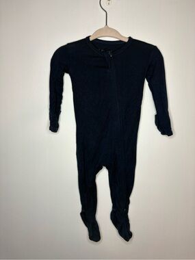 Pip &Phee Navy Footed Sleeper - Bamboo